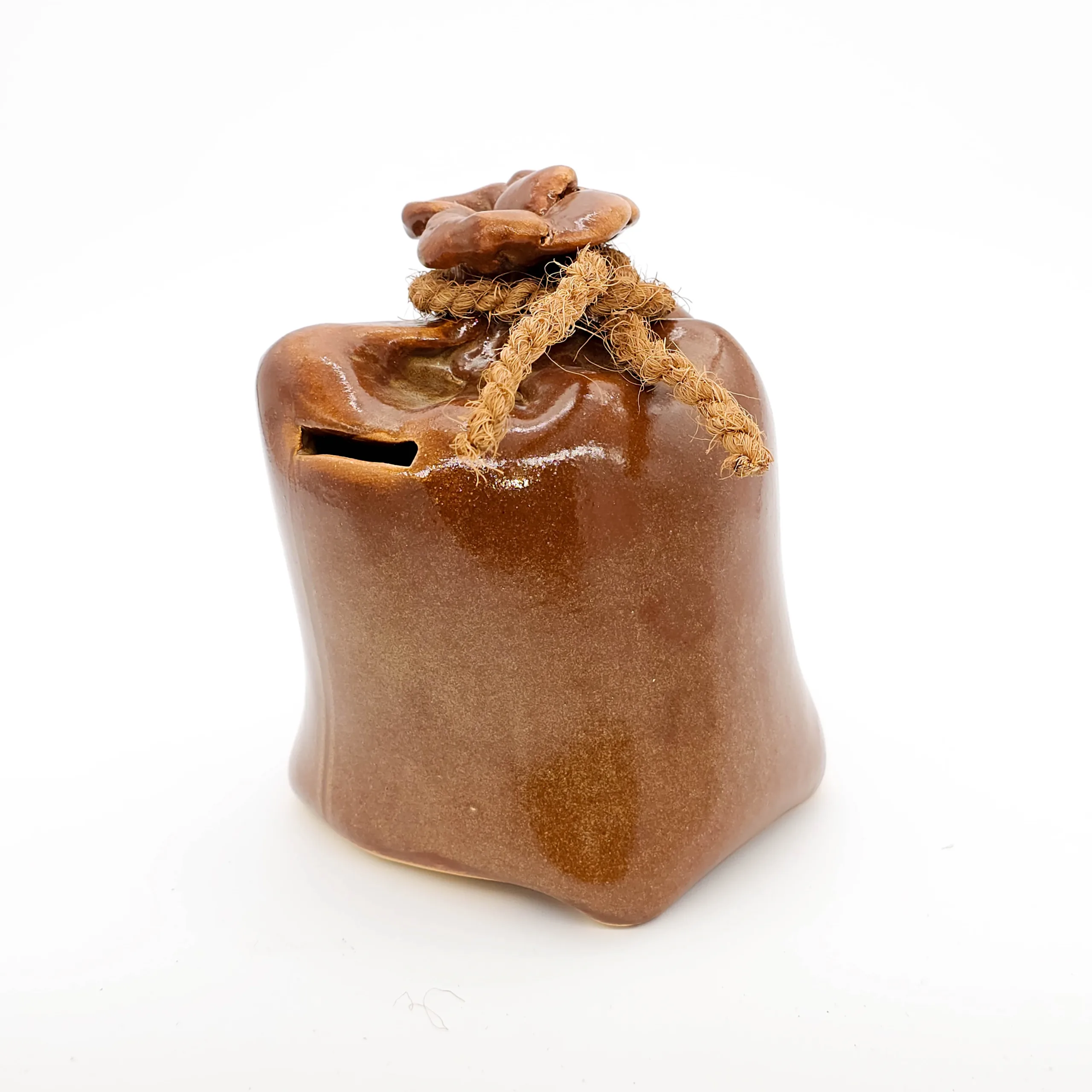 Sparbüchse in Sackform aus Ton
