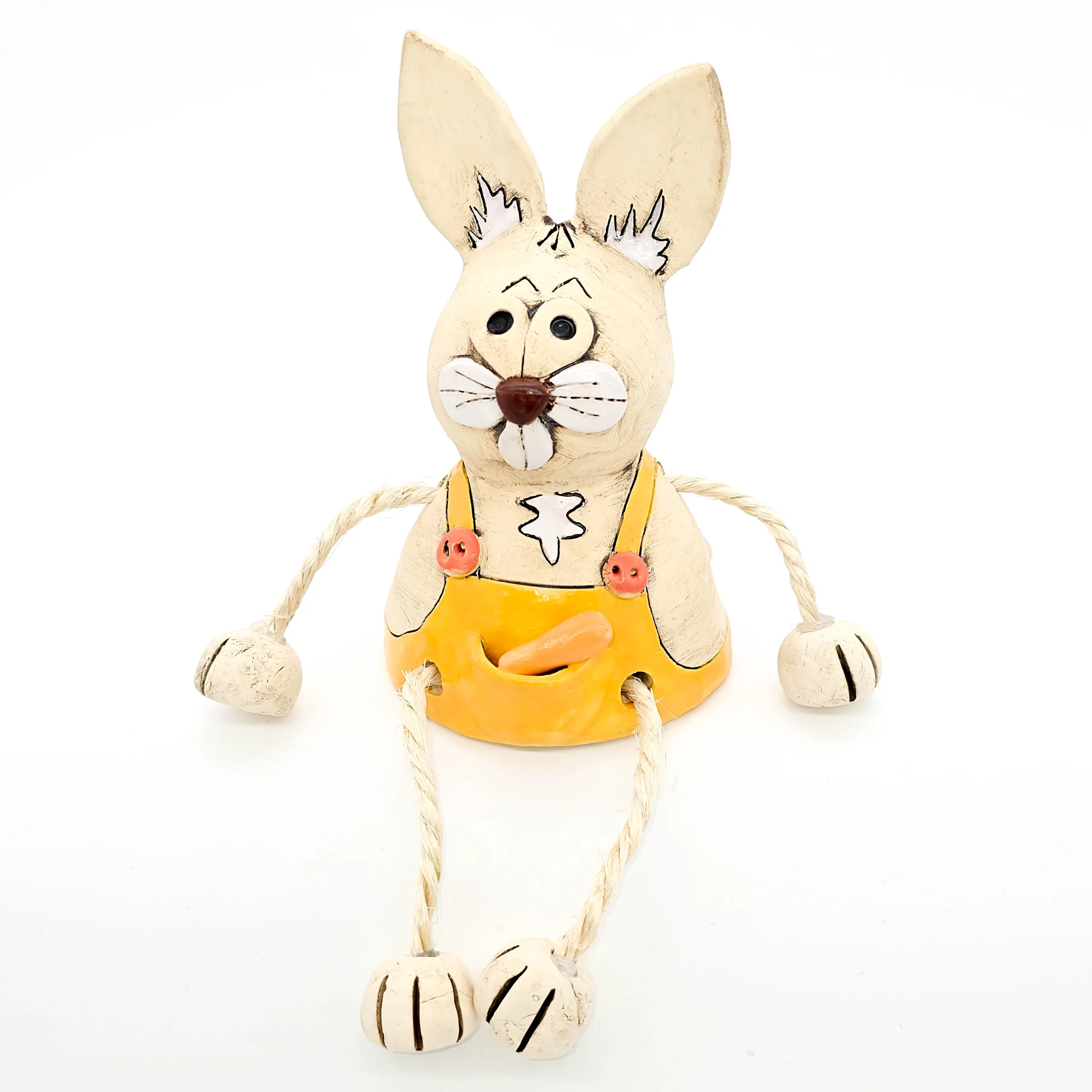 Kantenhocker Osterhase aus Ton mit gelber Hose
