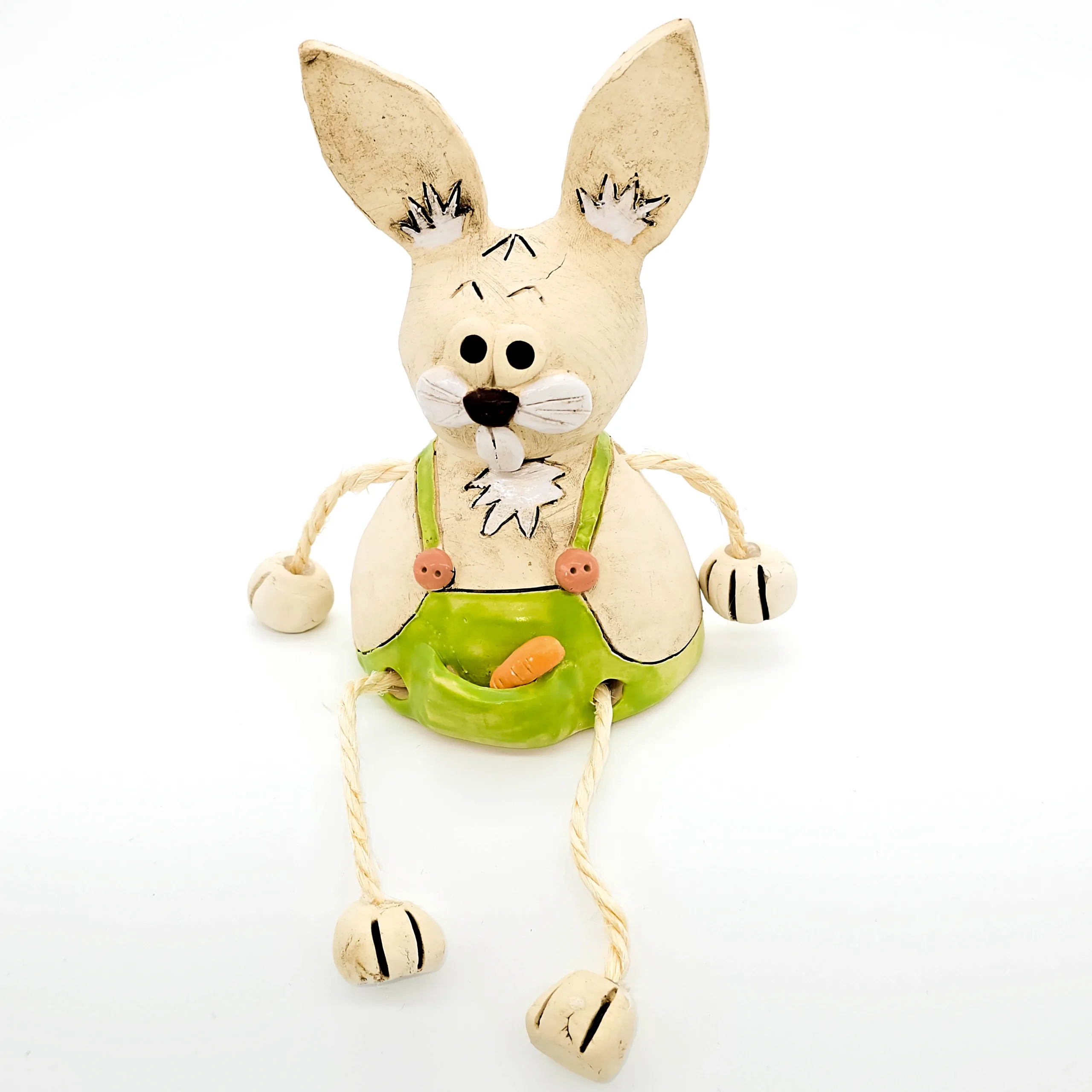 Kantenhocker Osterhase aus Ton mit grüner Hose