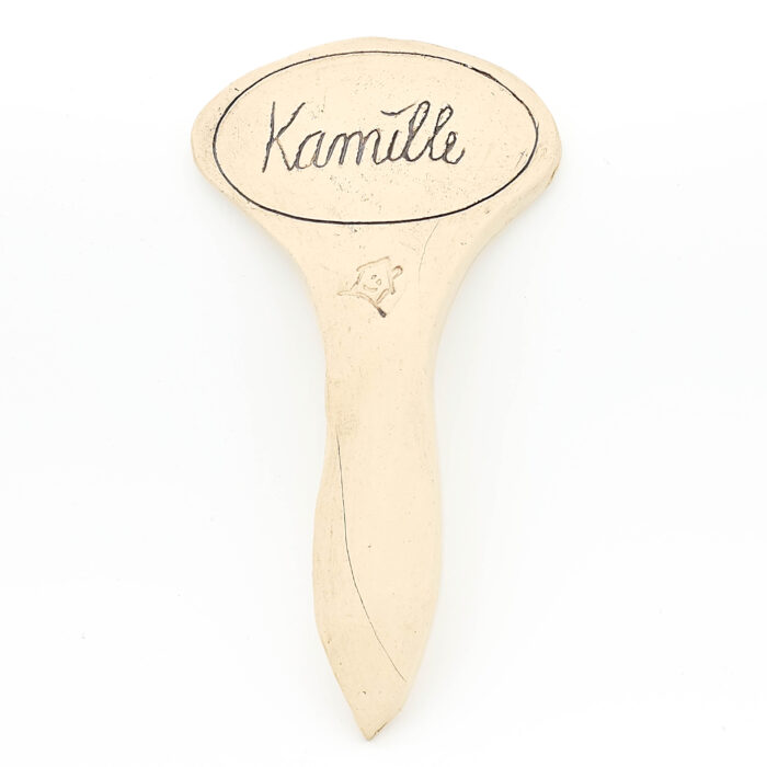 Kräuterschild aus Ton für Kamille
