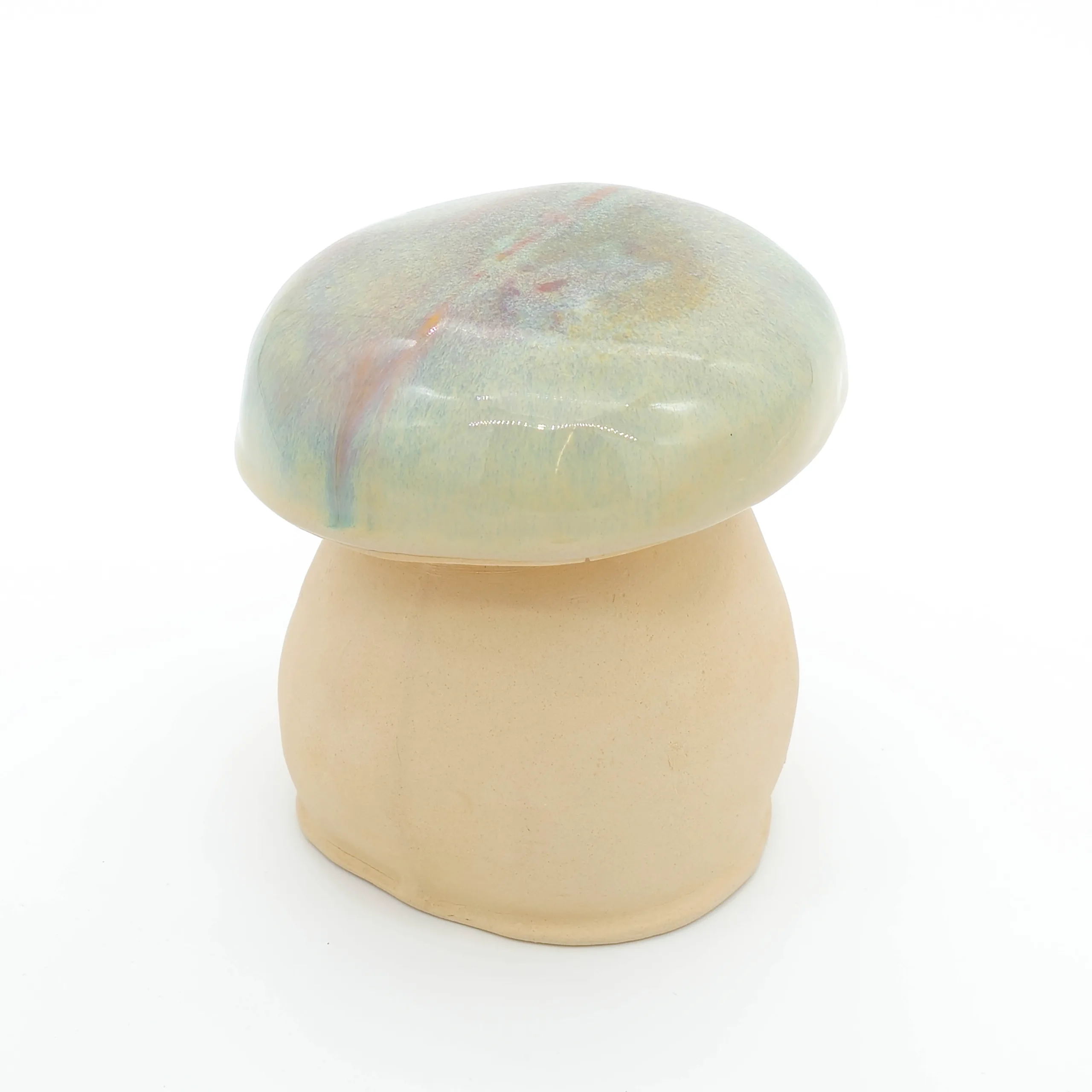 kleiner Keramik Pilz, Farbe Braun-oliv